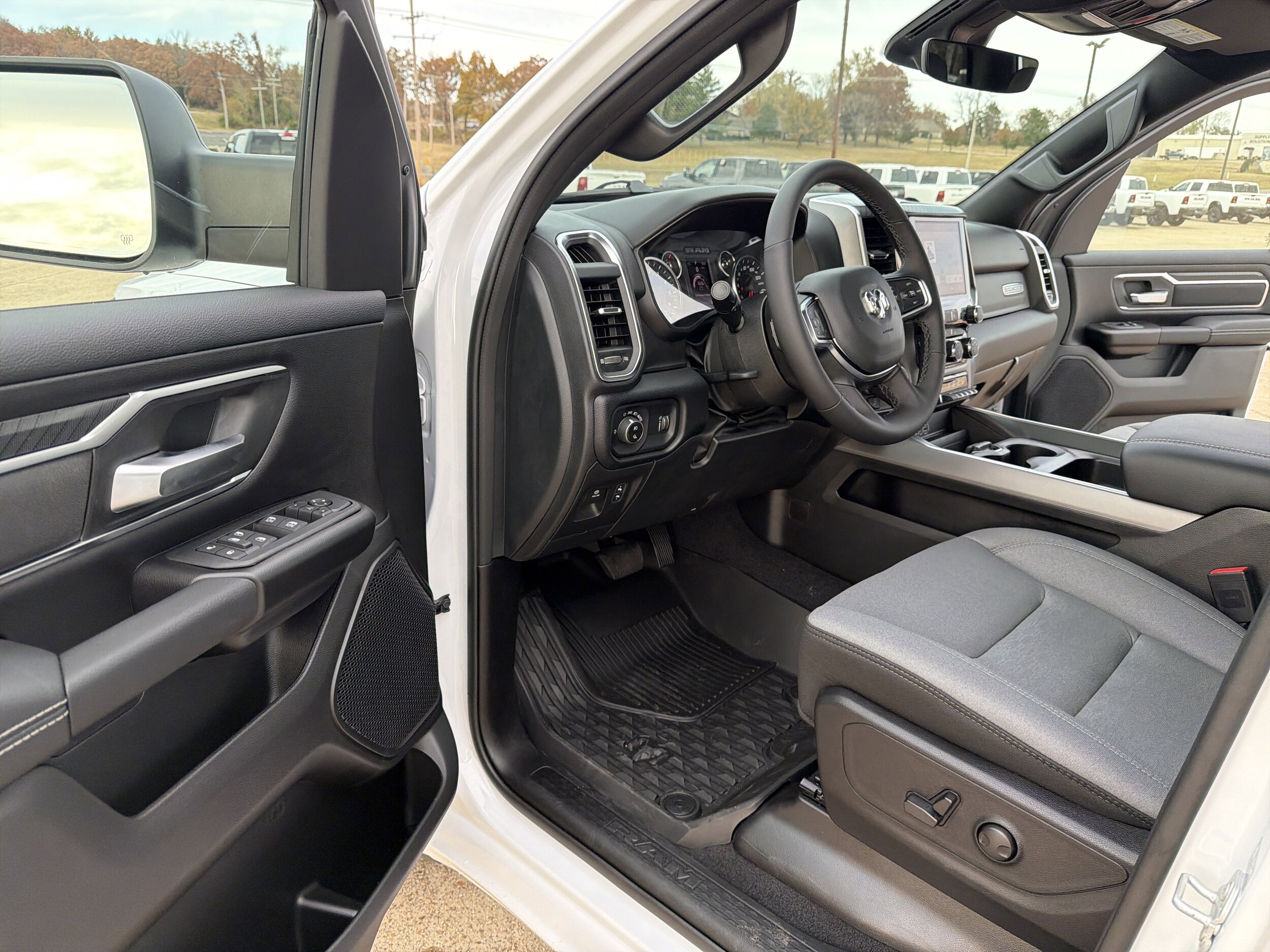 2026 RAM 1500 Big Horn/Lone Star - Photo 11