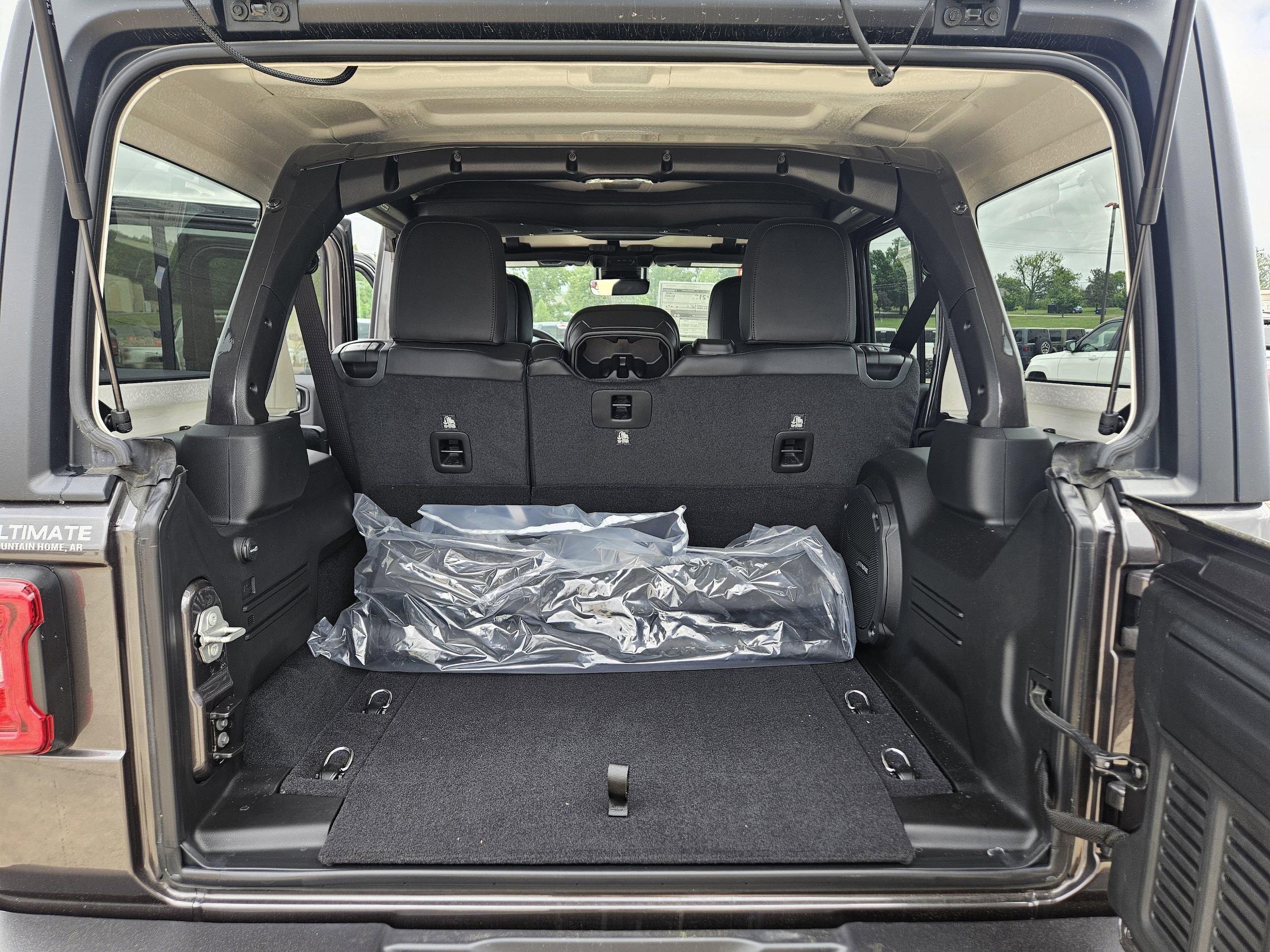 2025 Jeep Wrangler 4-Door Rubicon - Photo 15