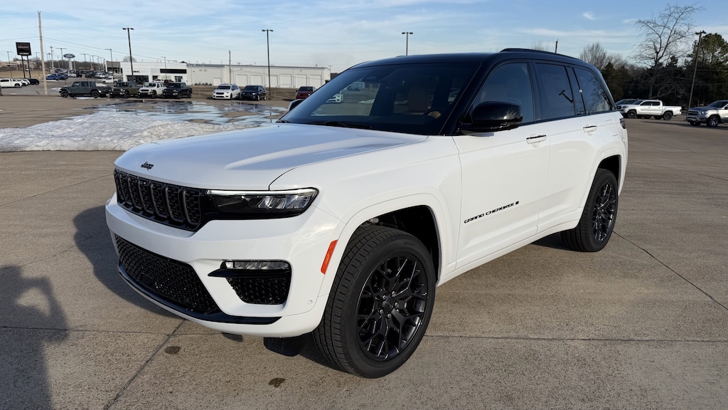 New 2025 Jeep Grand Cherokee SUMMIT 4X4 Sport Utility