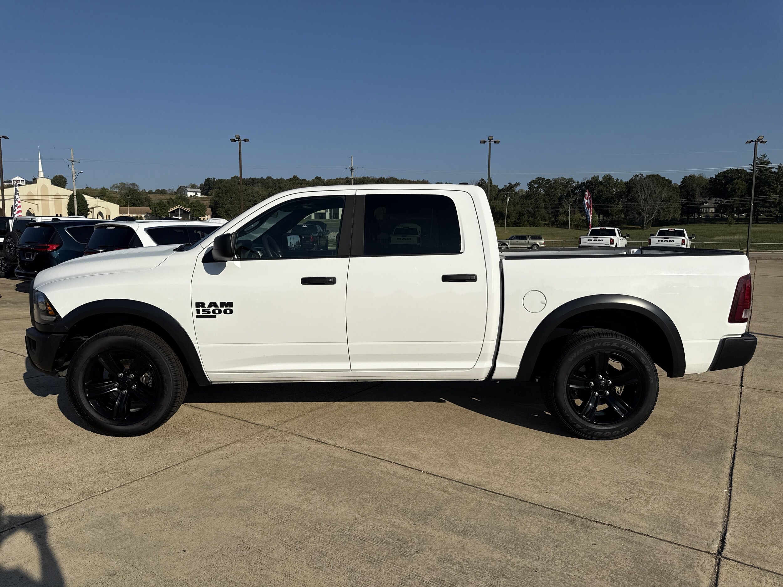 2024 Ram 1500 Classic SLT photo 4
