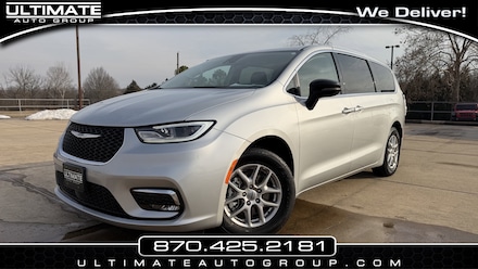 2024 Chrysler Pacifica Touring L Van Passenger Van