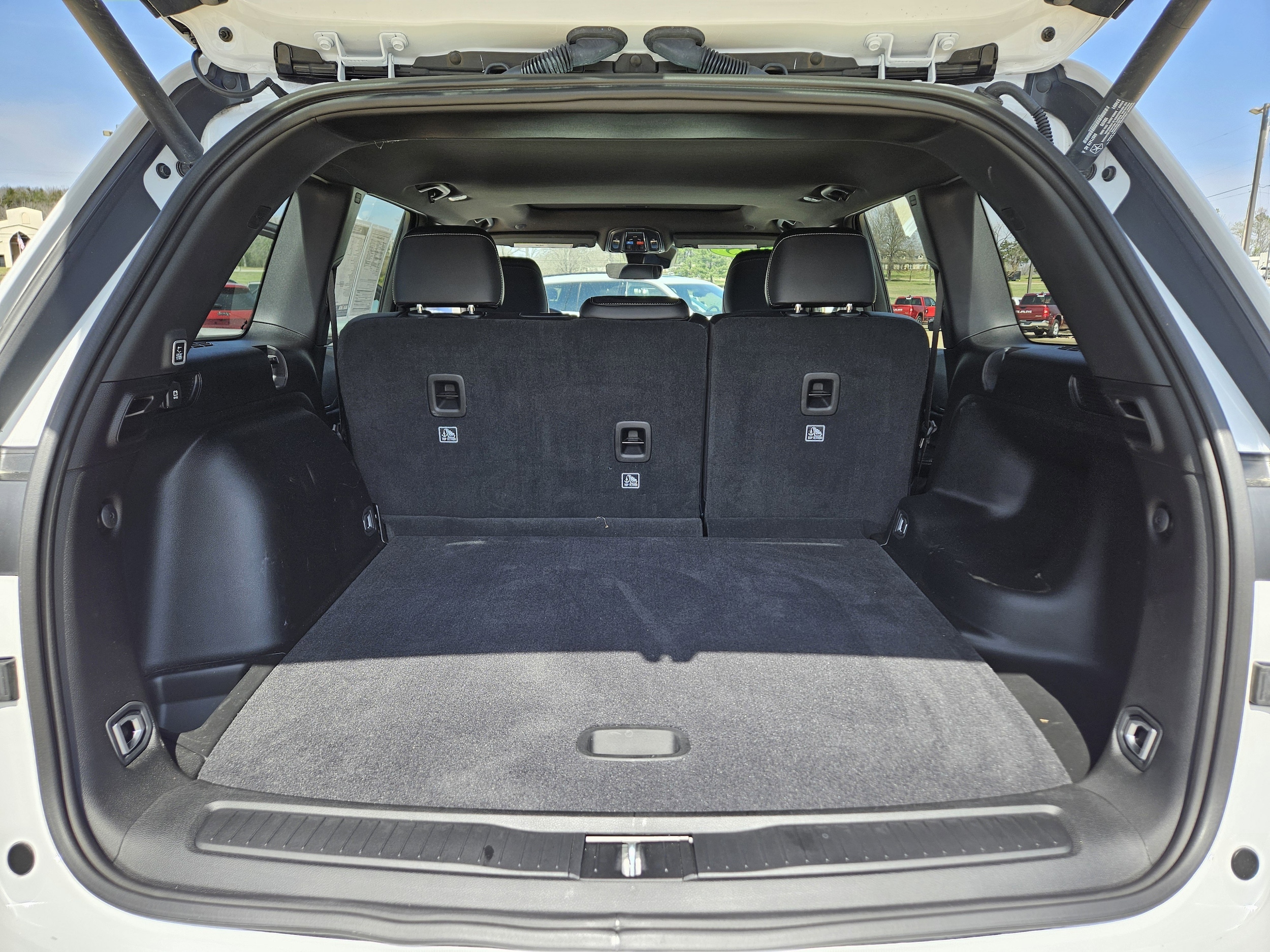 2025 Jeep Grand Cherokee Altitude - Photo 13