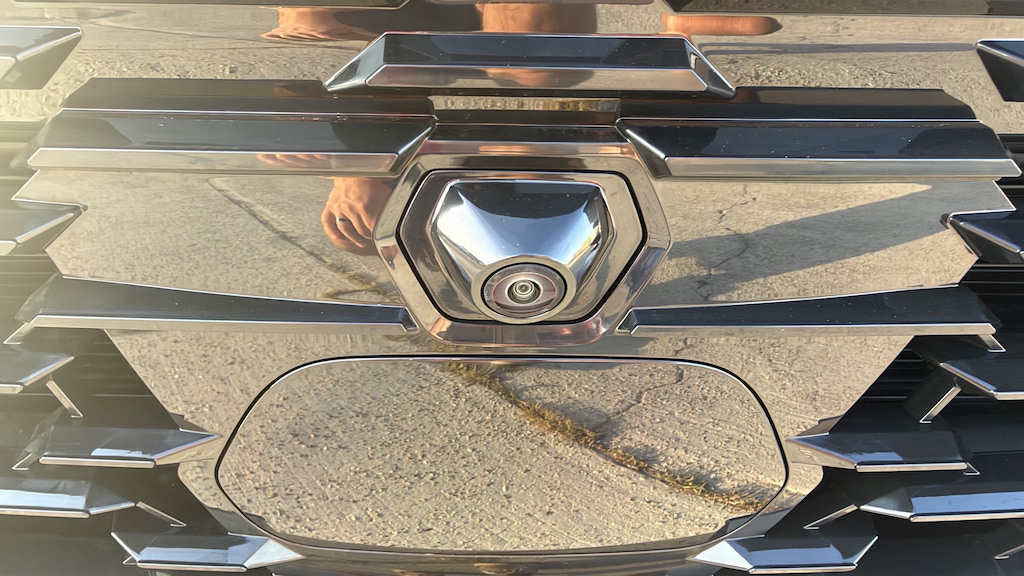 New 2027 Chrysler Pacifica LIMITED AWD Passenger Van