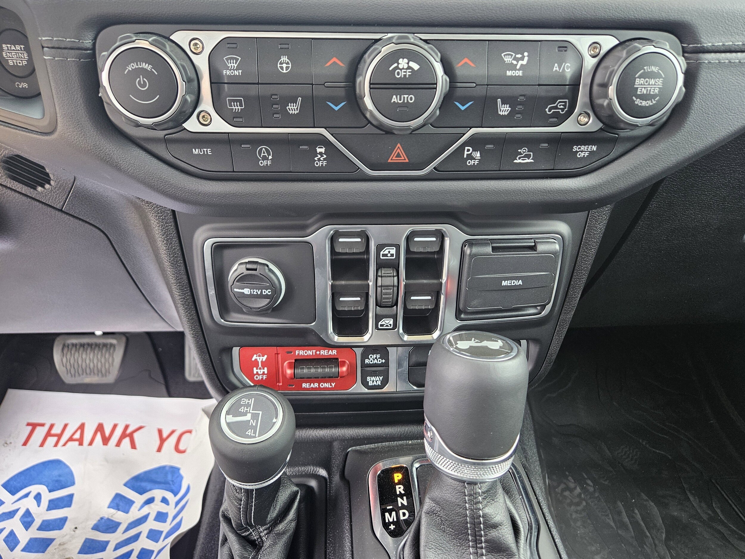 2025 Jeep Wrangler 4-Door Rubicon - Photo 25