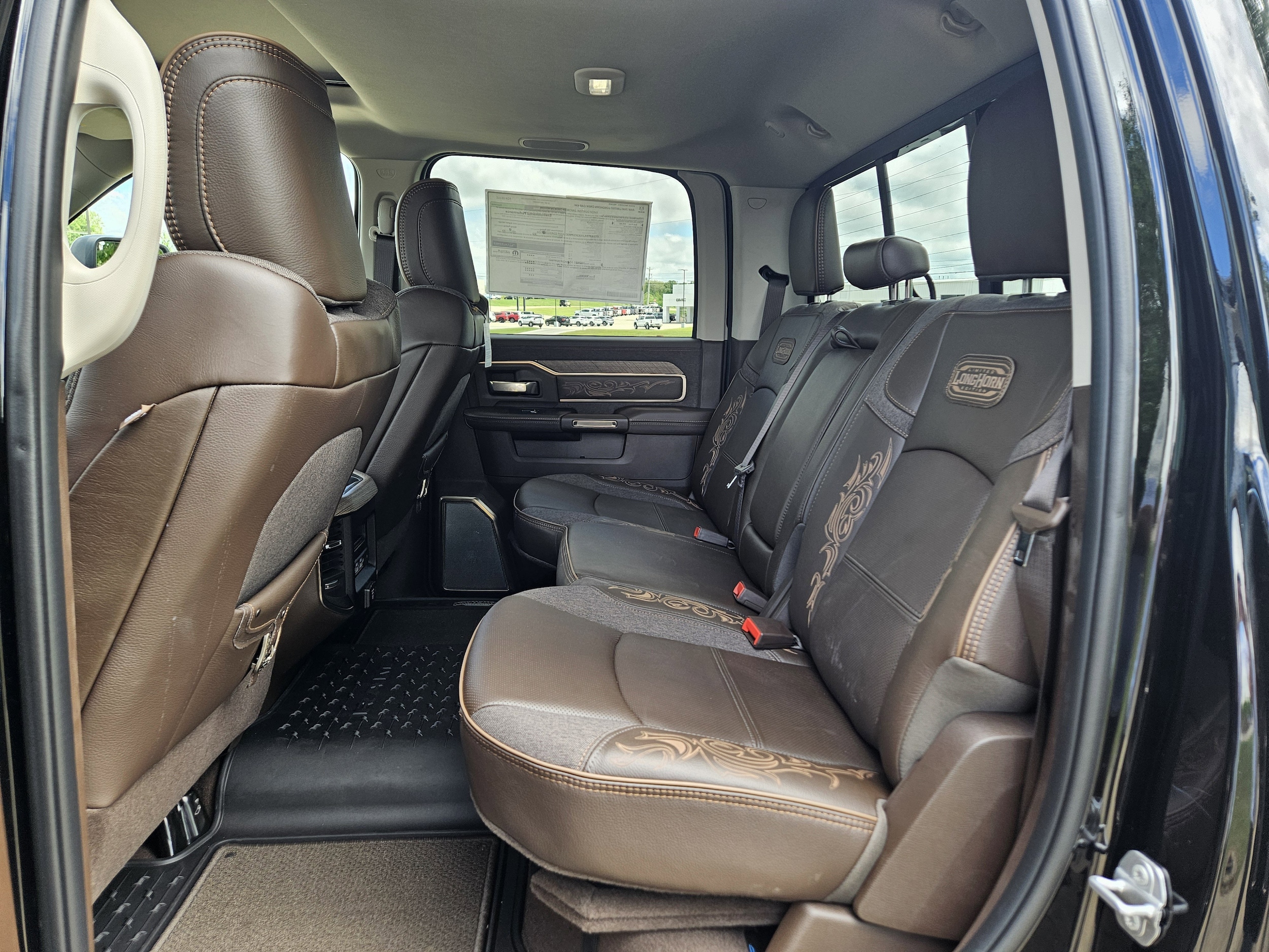 2025 RAM 2500 Limited - Photo 18