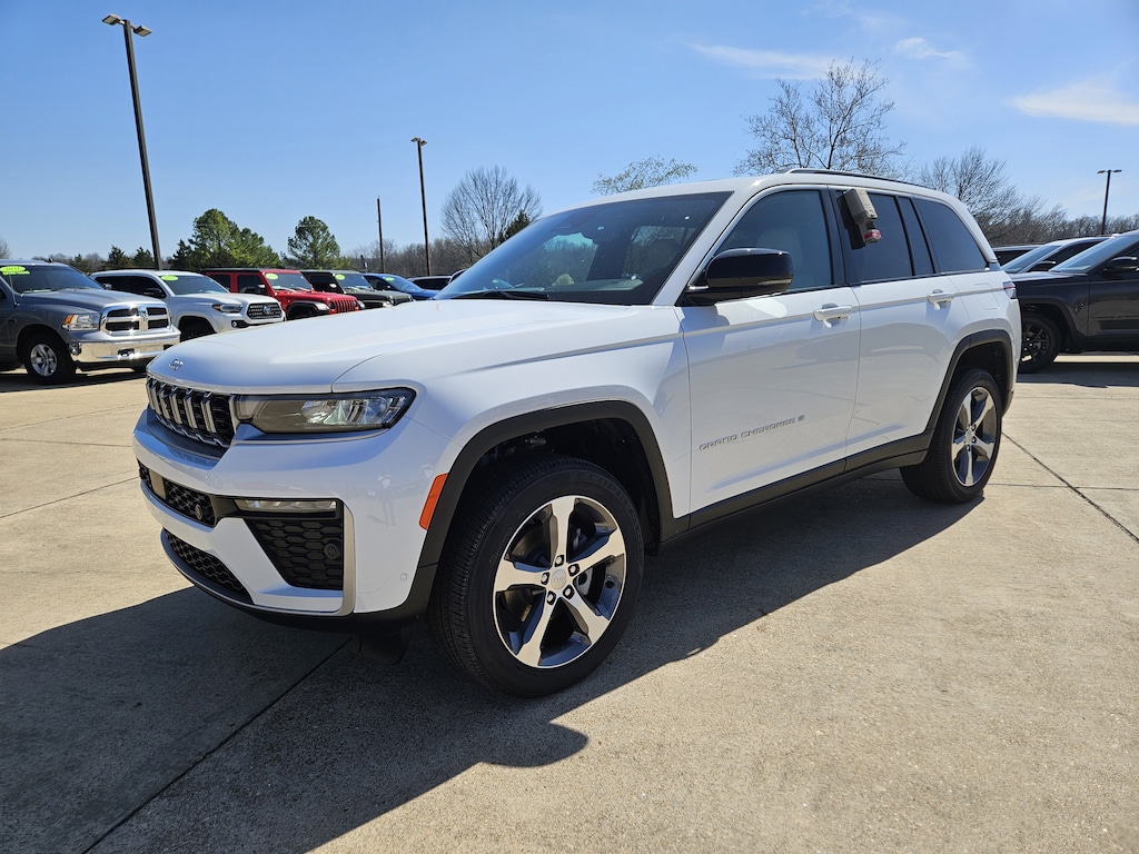 New 2026 Jeep Grand Cherokee LIMITED 4X4 Sport Utility