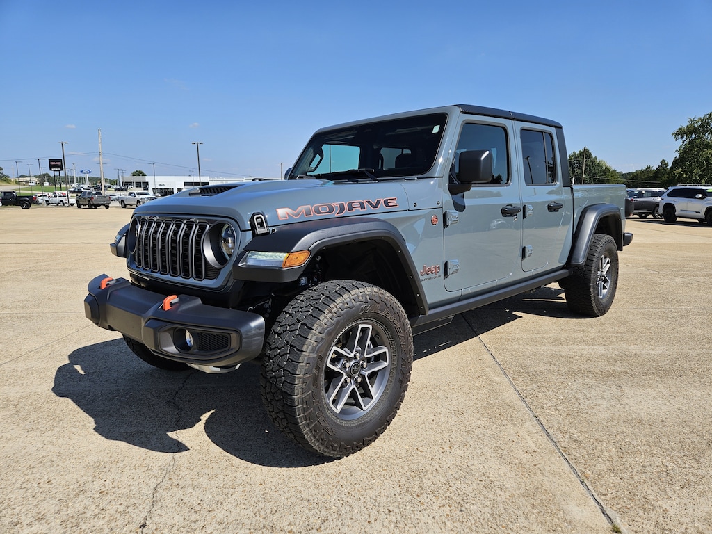 Used 2026 Jeep Gladiator Mojave Truck Crew Cab