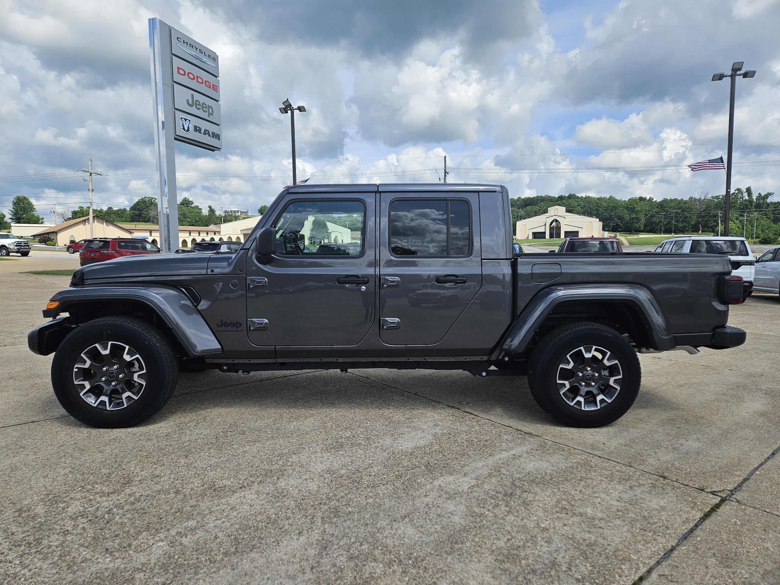 2025 Jeep Gladiator Sport S - Photo 3