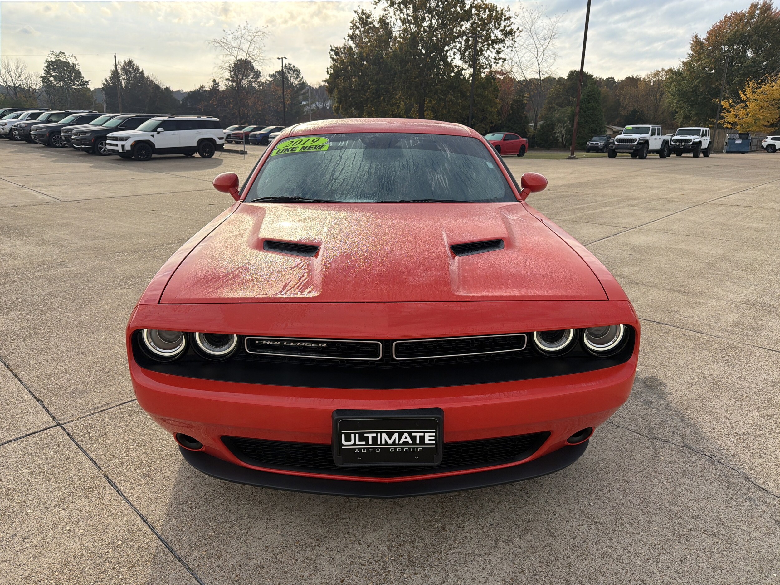 2019 Dodge Challenger SXT photo 3