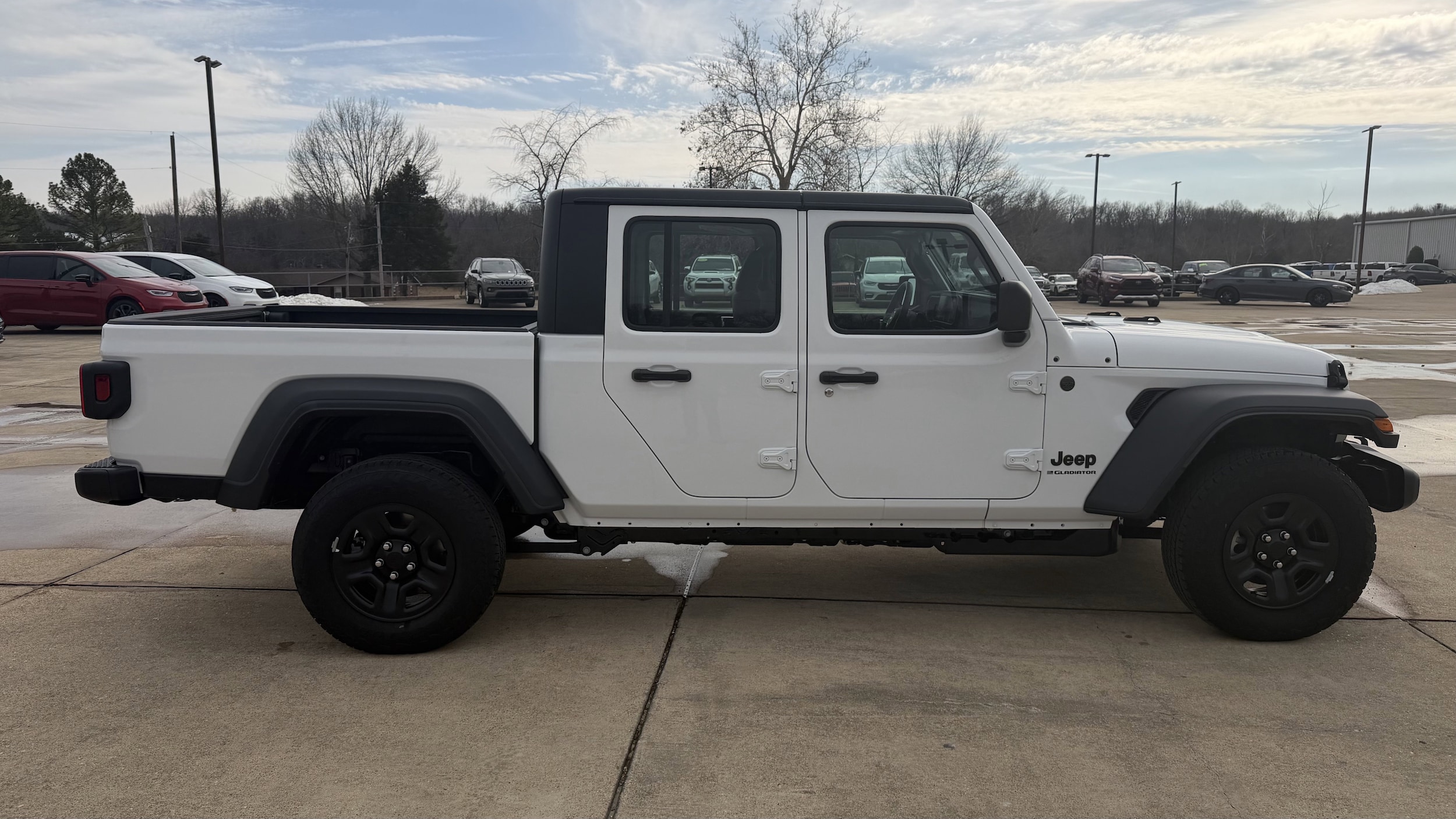 2026 Jeep Gladiator Sport - Photo 11