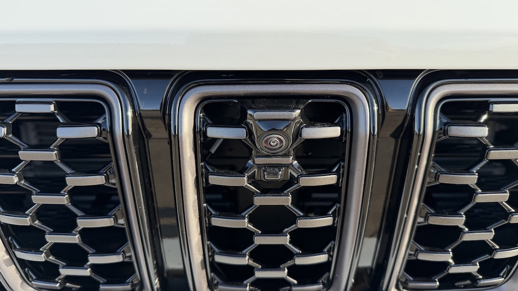 New 2025 Jeep Grand Cherokee SUMMIT 4X4 Sport Utility