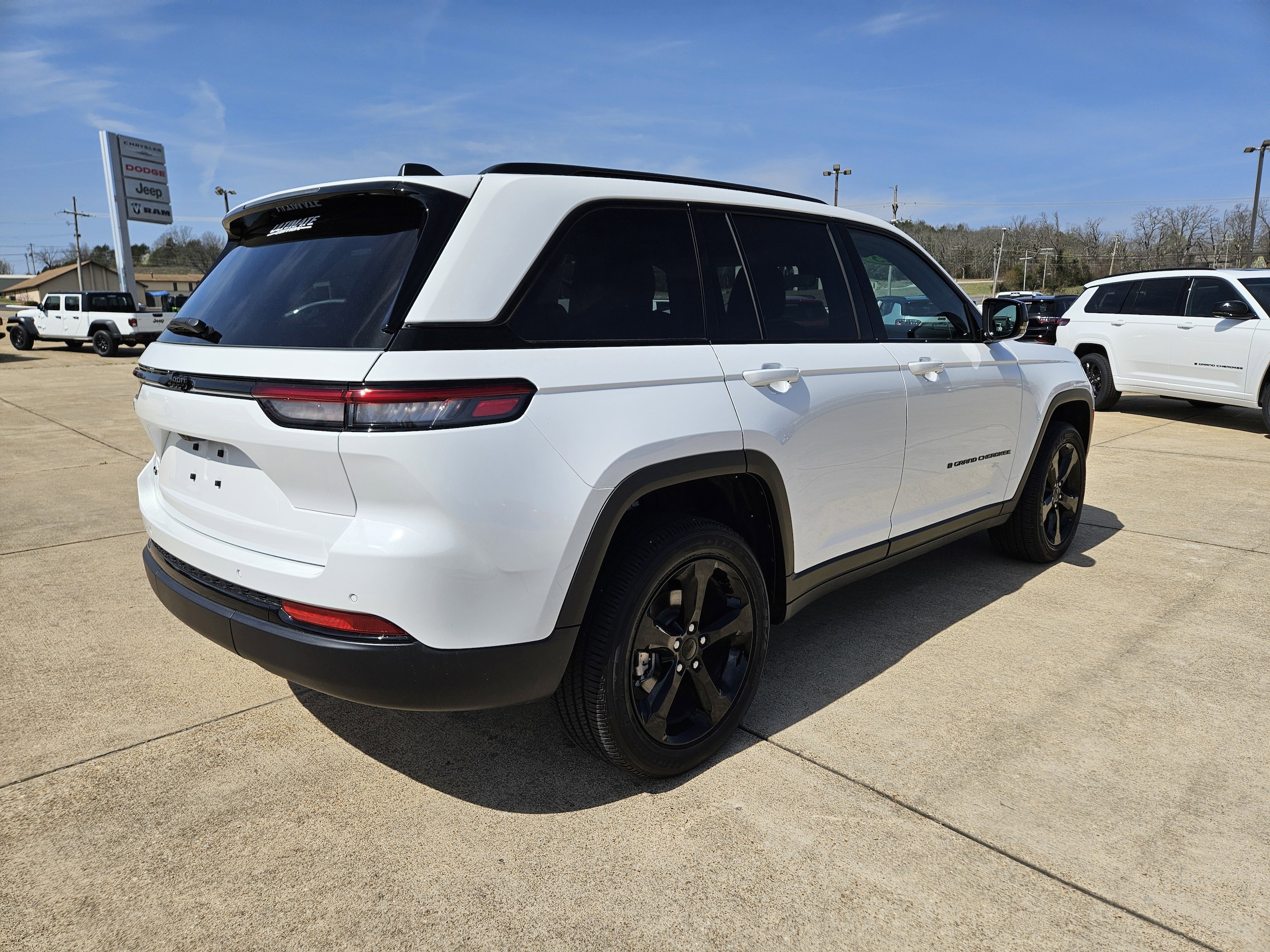 2025 Jeep Grand Cherokee Altitude - Photo 6
