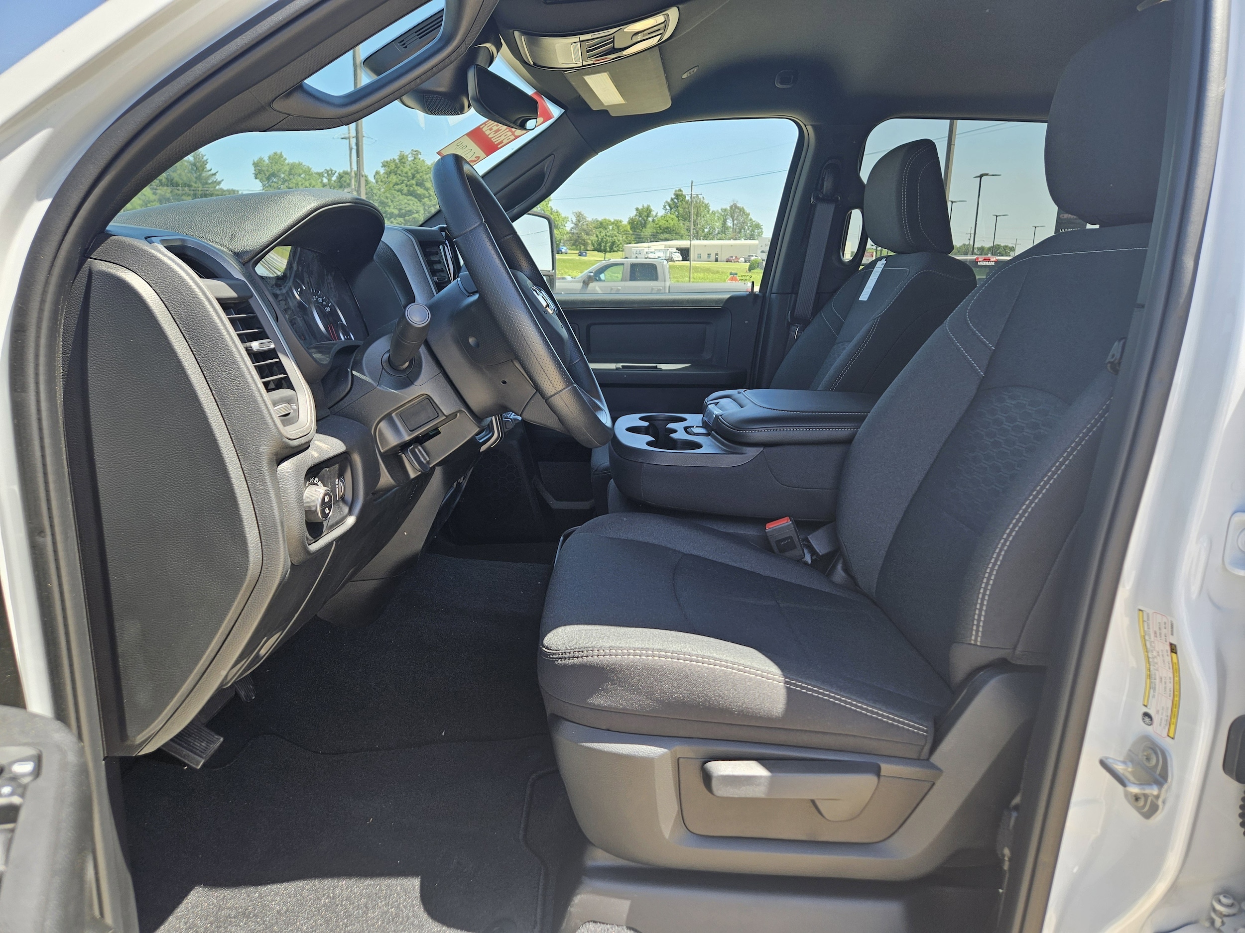 2025 RAM 2500 Tradesman - Photo 14