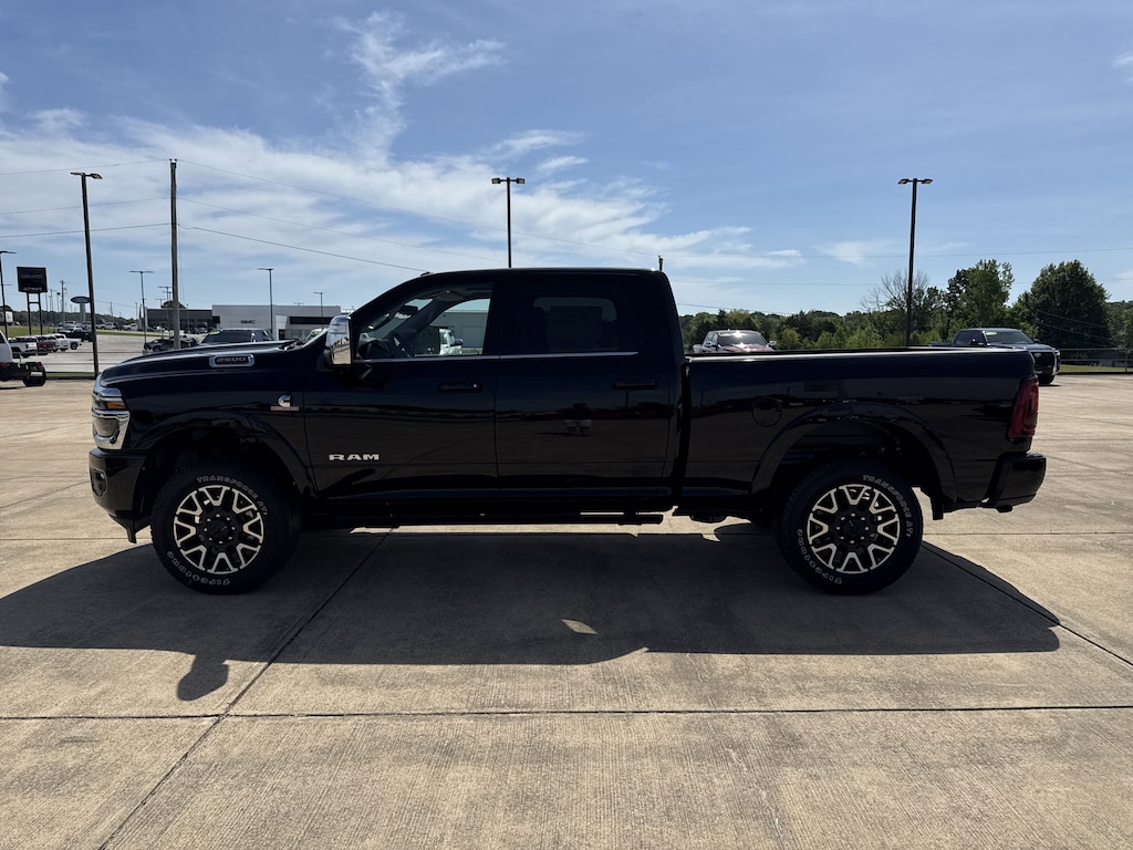 New 2025 Ram 2500 LIMITED LONGHORN CREW CAB 4X4 6'4 BOX Pickup
