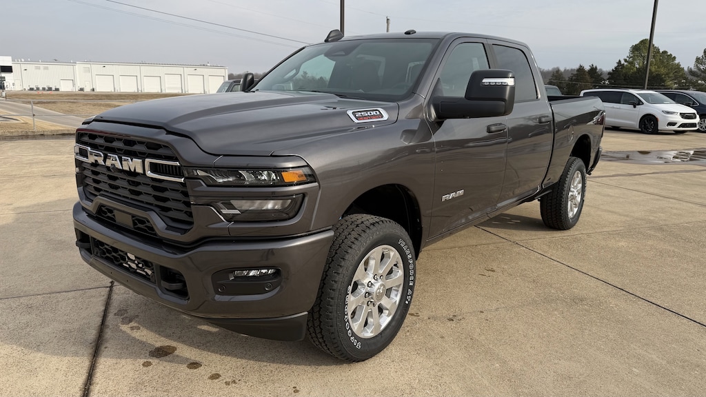 New 2026 Ram 2500 BIG HORN CREW CAB 4X4 6'4 BOX Pickup