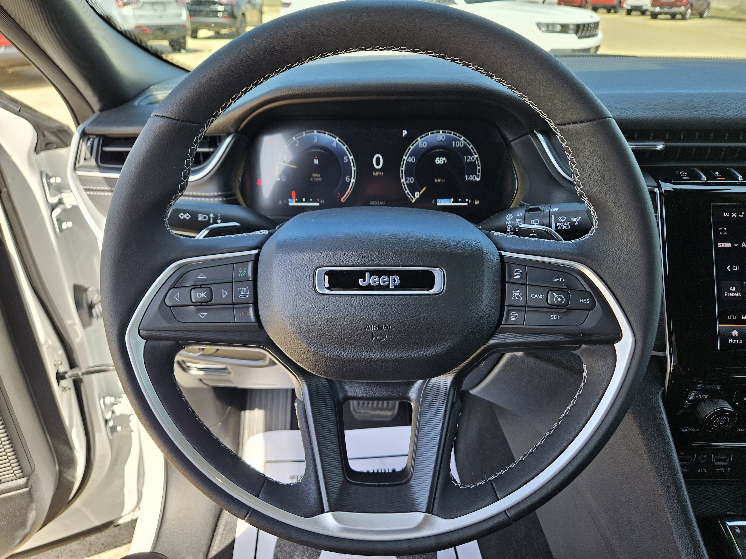 2025 Jeep Grand Cherokee Altitude - Photo 20