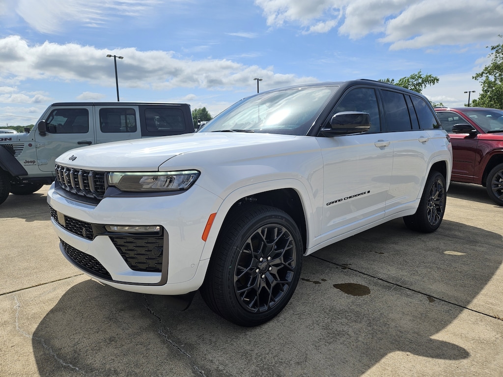 New 2026 Jeep Grand Cherokee SUMMIT 4X4 Sport Utility