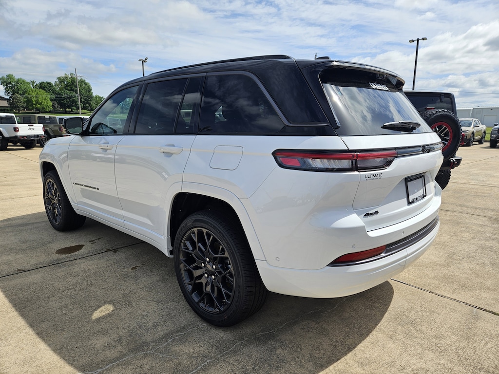 New 2026 Jeep Grand Cherokee SUMMIT 4X4 Sport Utility