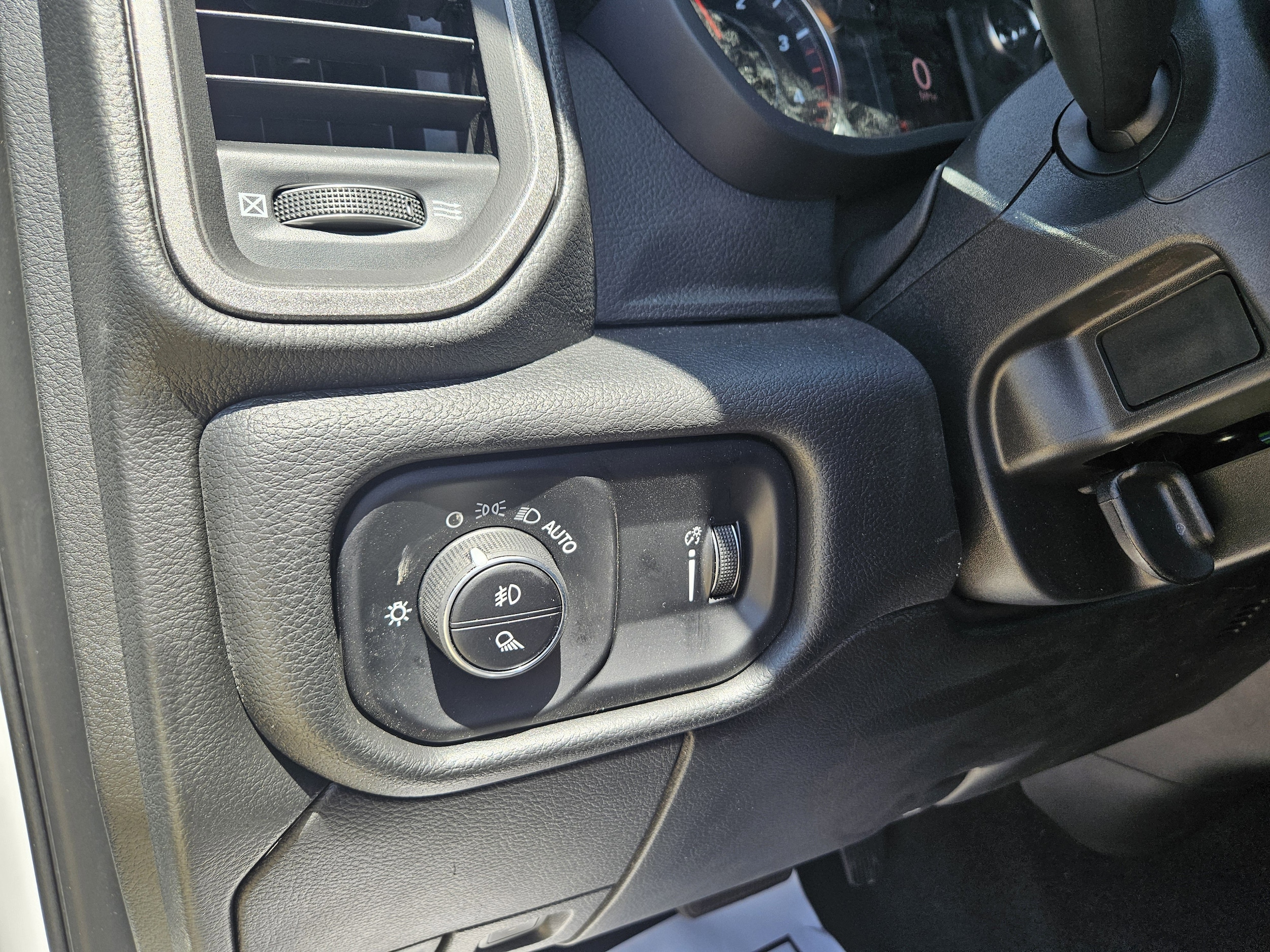 2025 RAM 2500 Tradesman - Photo 21