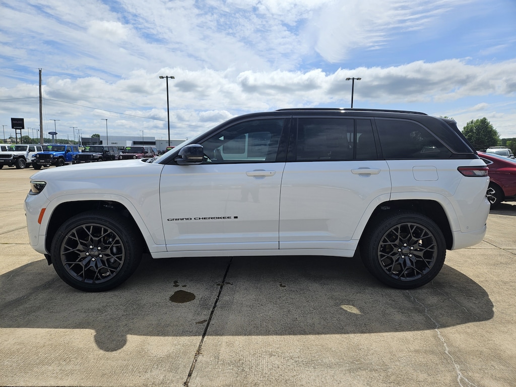 New 2026 Jeep Grand Cherokee SUMMIT 4X4 Sport Utility