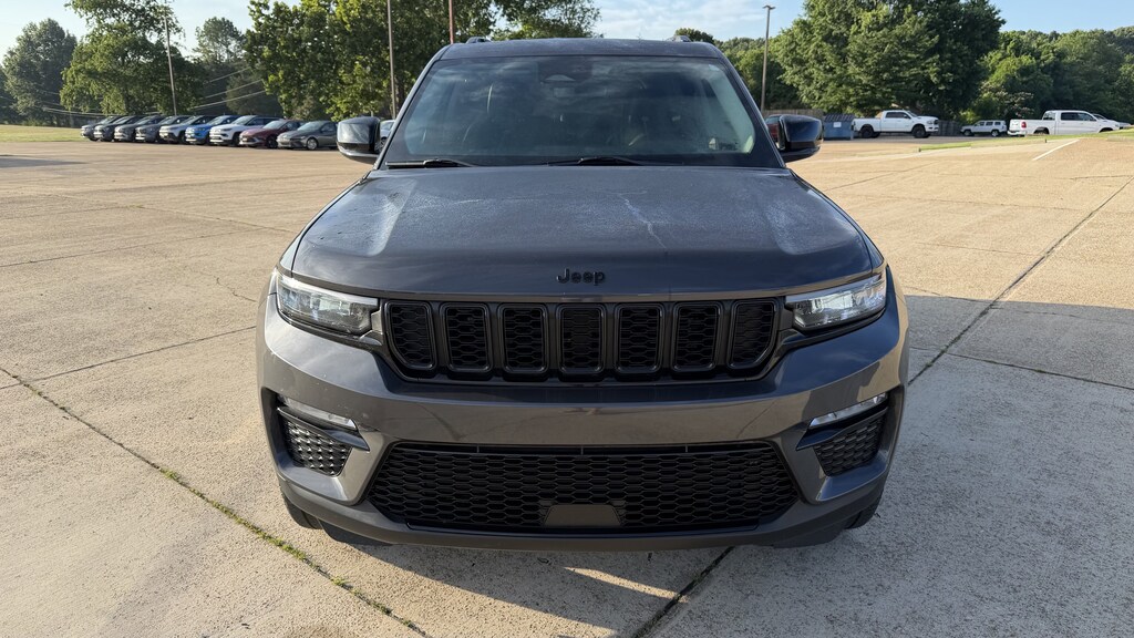 Used 2023 Jeep Grand Cherokee Limited SUV
