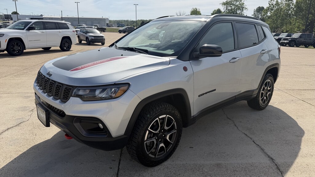 Used 2025 Jeep Compass Trailhawk SUV