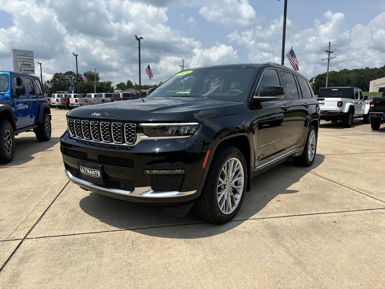 Used 2023 Jeep Grand Cherokee L Summit with VIN 1C4RJKEGXP8100379 for sale in Mountain Home, AR