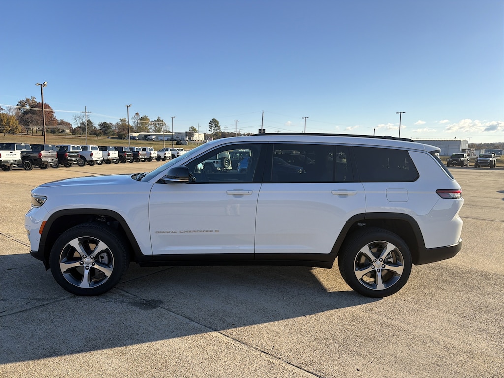 New 2025 Jeep Grand Cherokee L LIMITED 4X4 Sport Utility