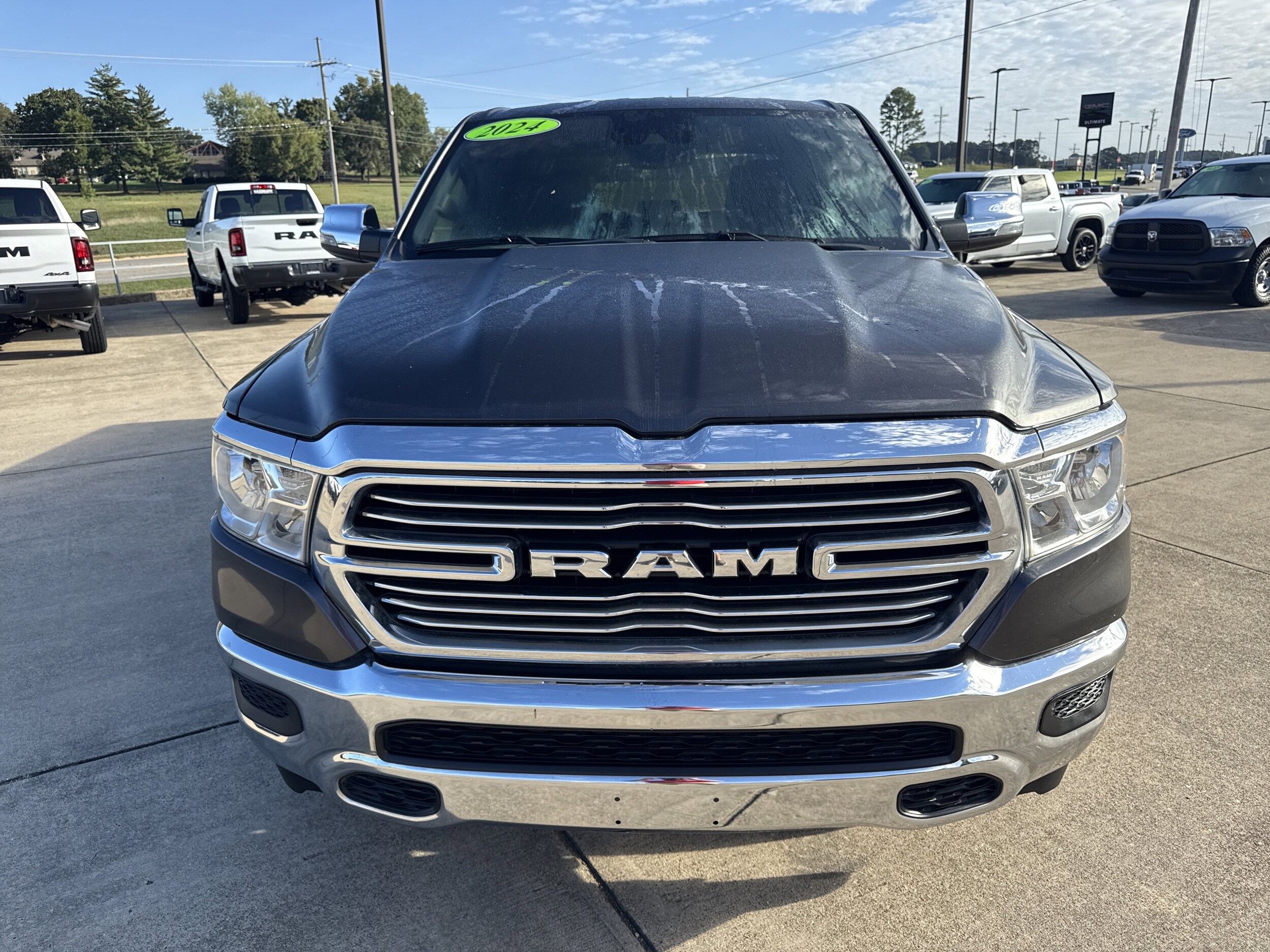 2024 Ram 1500 Laramie photo 3