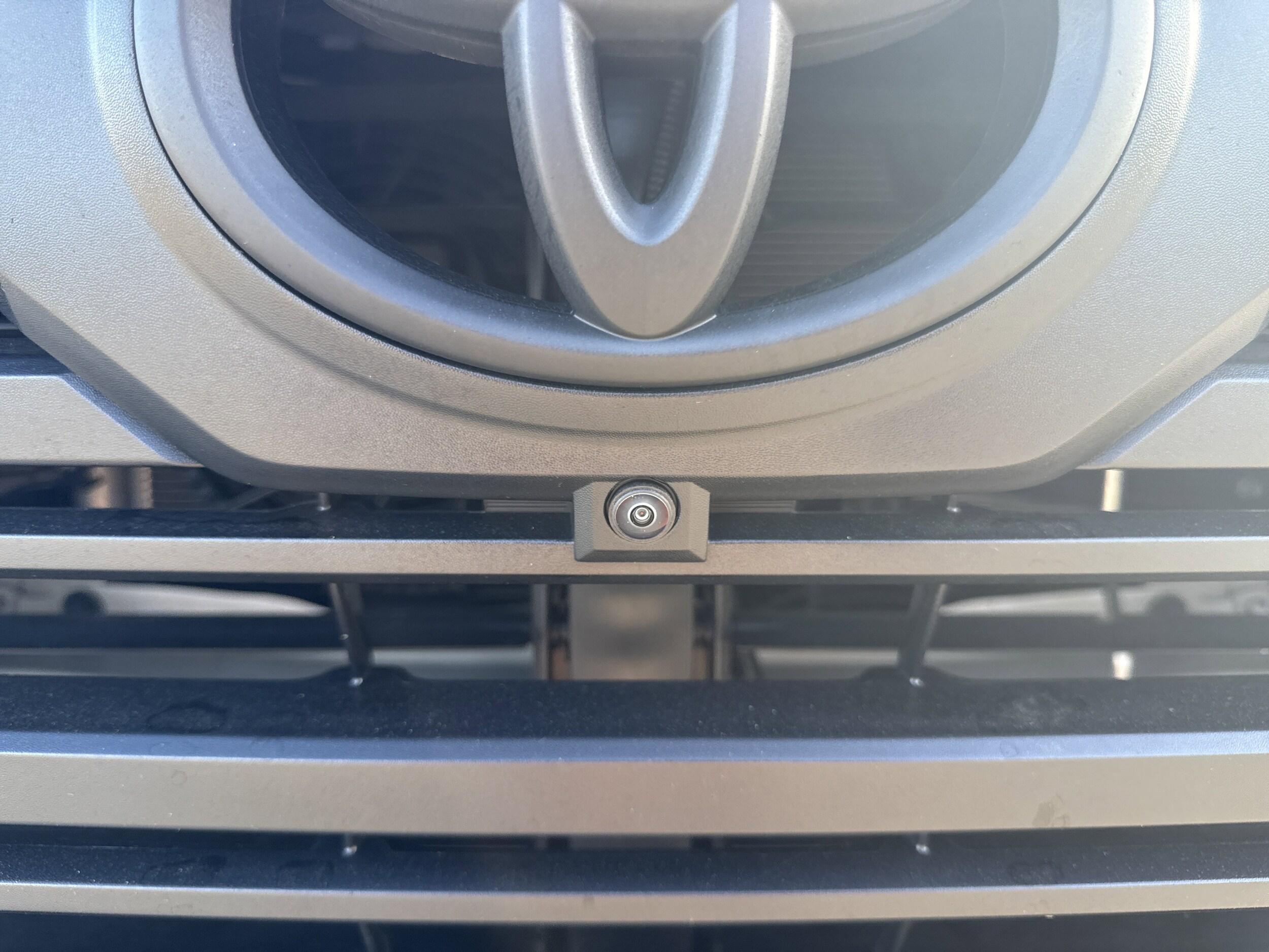 2024 Toyota Tundra Limited CrewMax photo 3