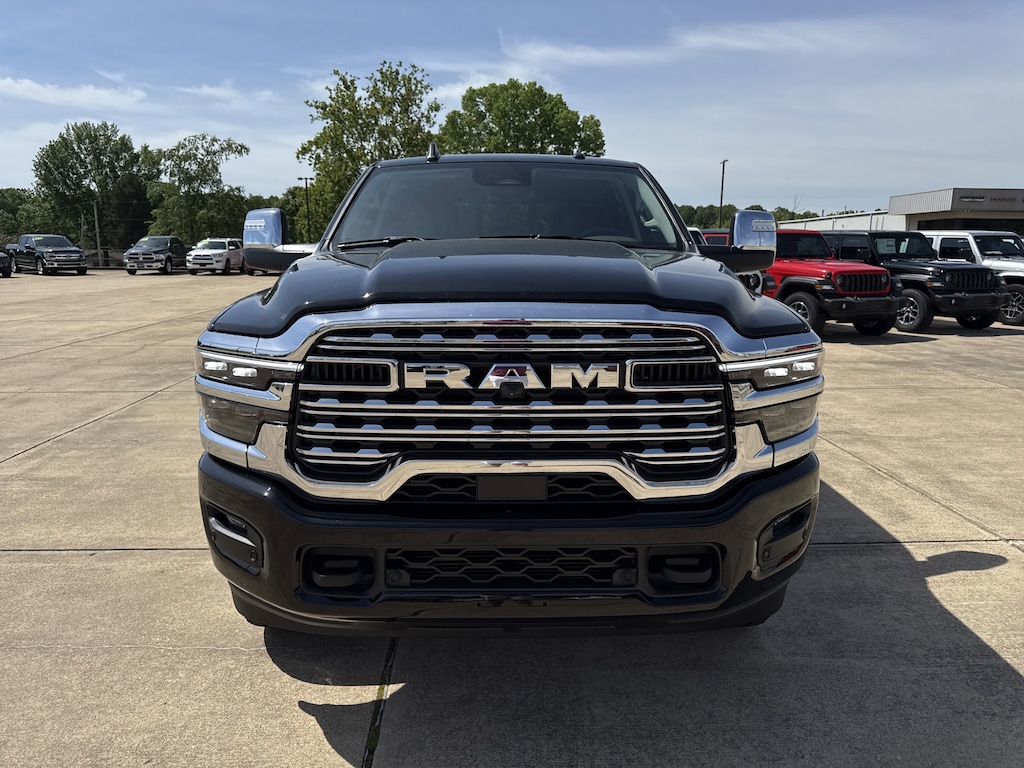 New 2025 Ram 2500 LIMITED LONGHORN CREW CAB 4X4 6'4 BOX Pickup