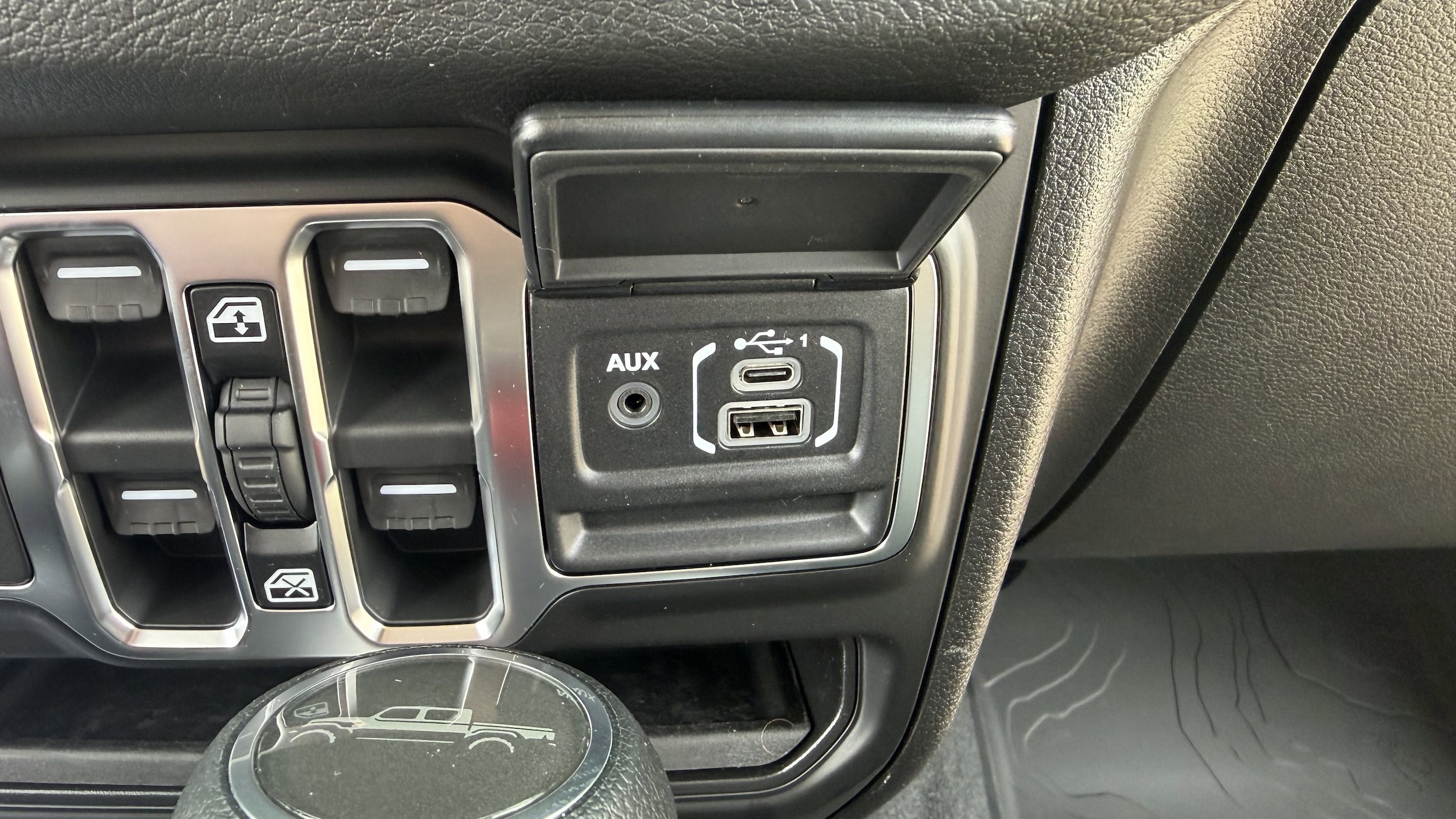 2026 Jeep Gladiator Sport - Photo 25