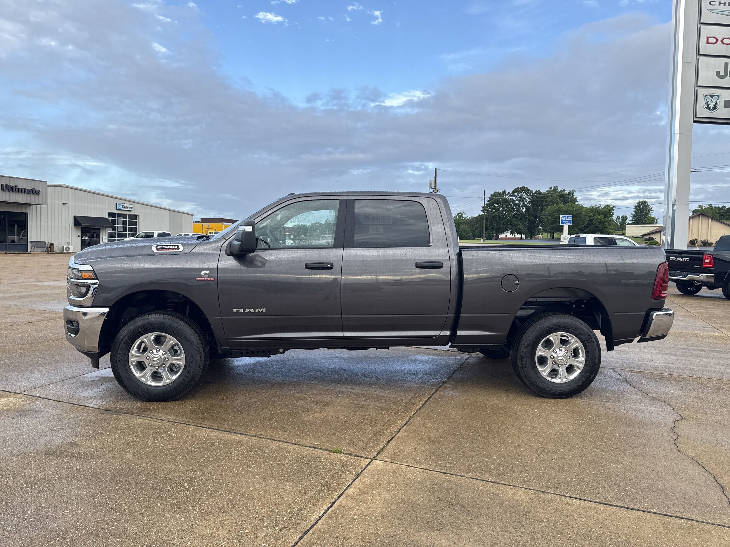 2025 Ram 2500 Big Horn photo 4