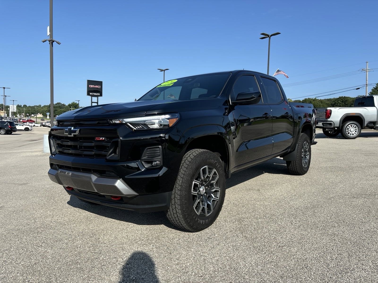 Used 2024 Chevrolet Colorado Z71 with VIN 1GCPTDEK2R1123037 for sale in Mountain Home, AR