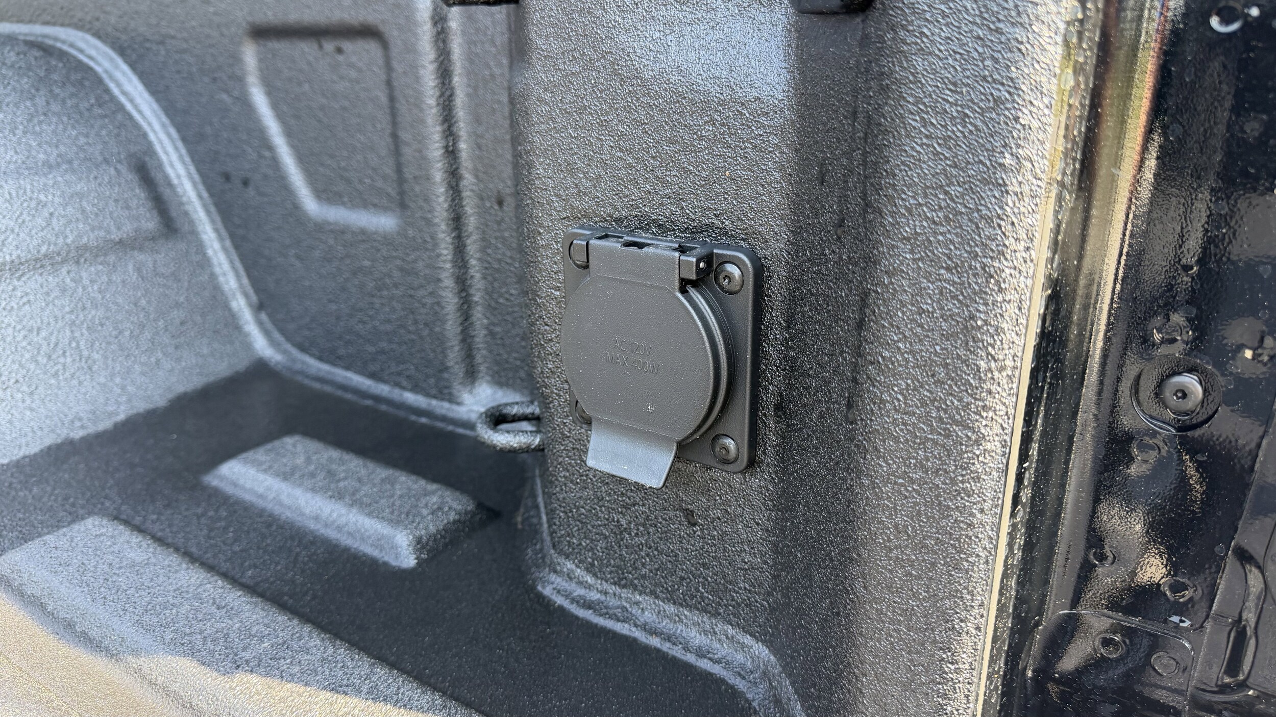 2026 GMC Sierra 1500 SLT - Photo 12