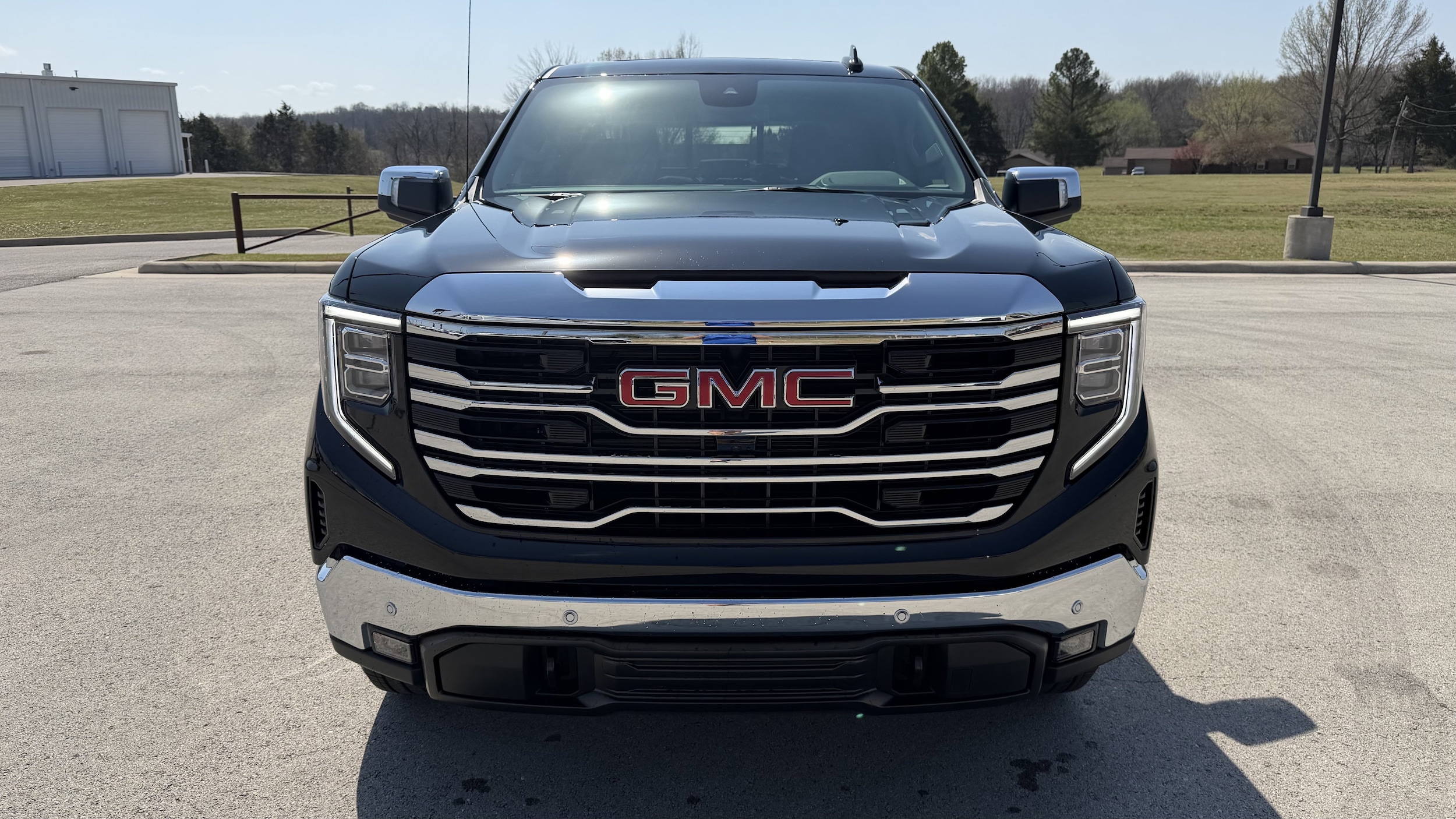 2026 GMC Sierra 1500 SLT - Photo 3
