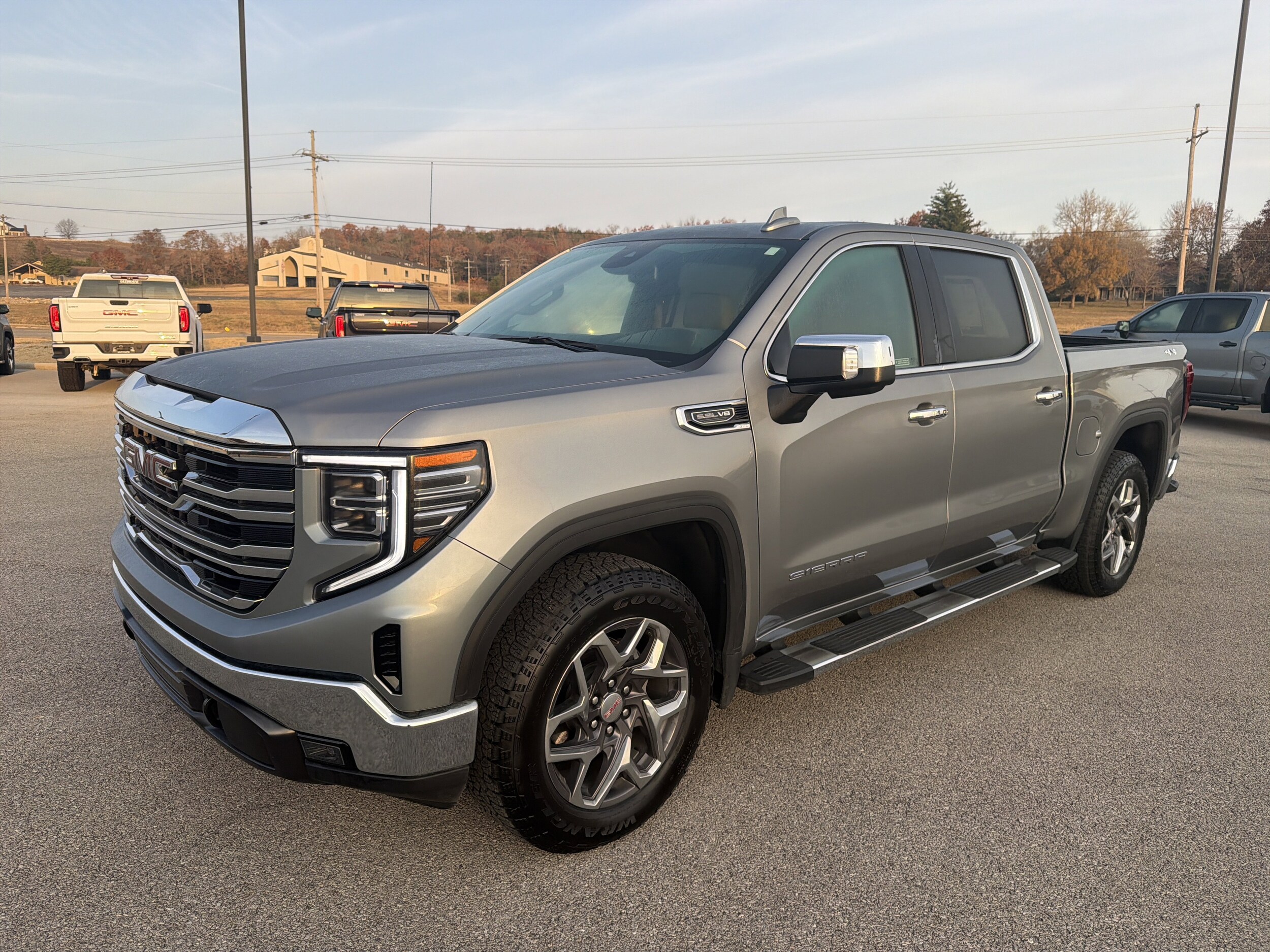 2023 Gmc Sierra 1500 SLT photo 2