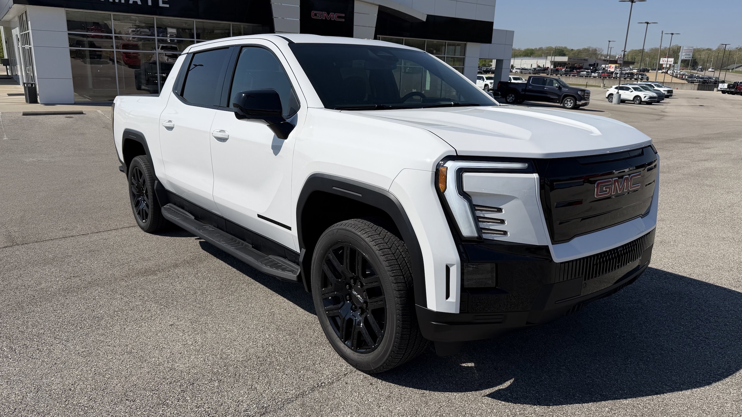 2026 GMC Sierra EV Elevation - Photo 19