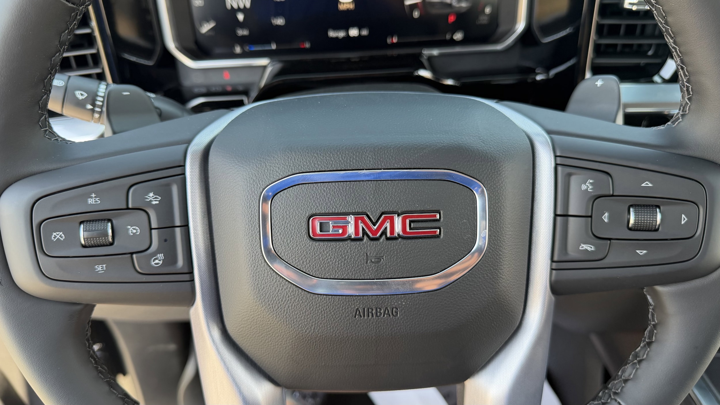 2026 GMC Sierra 1500 SLT - Photo 23