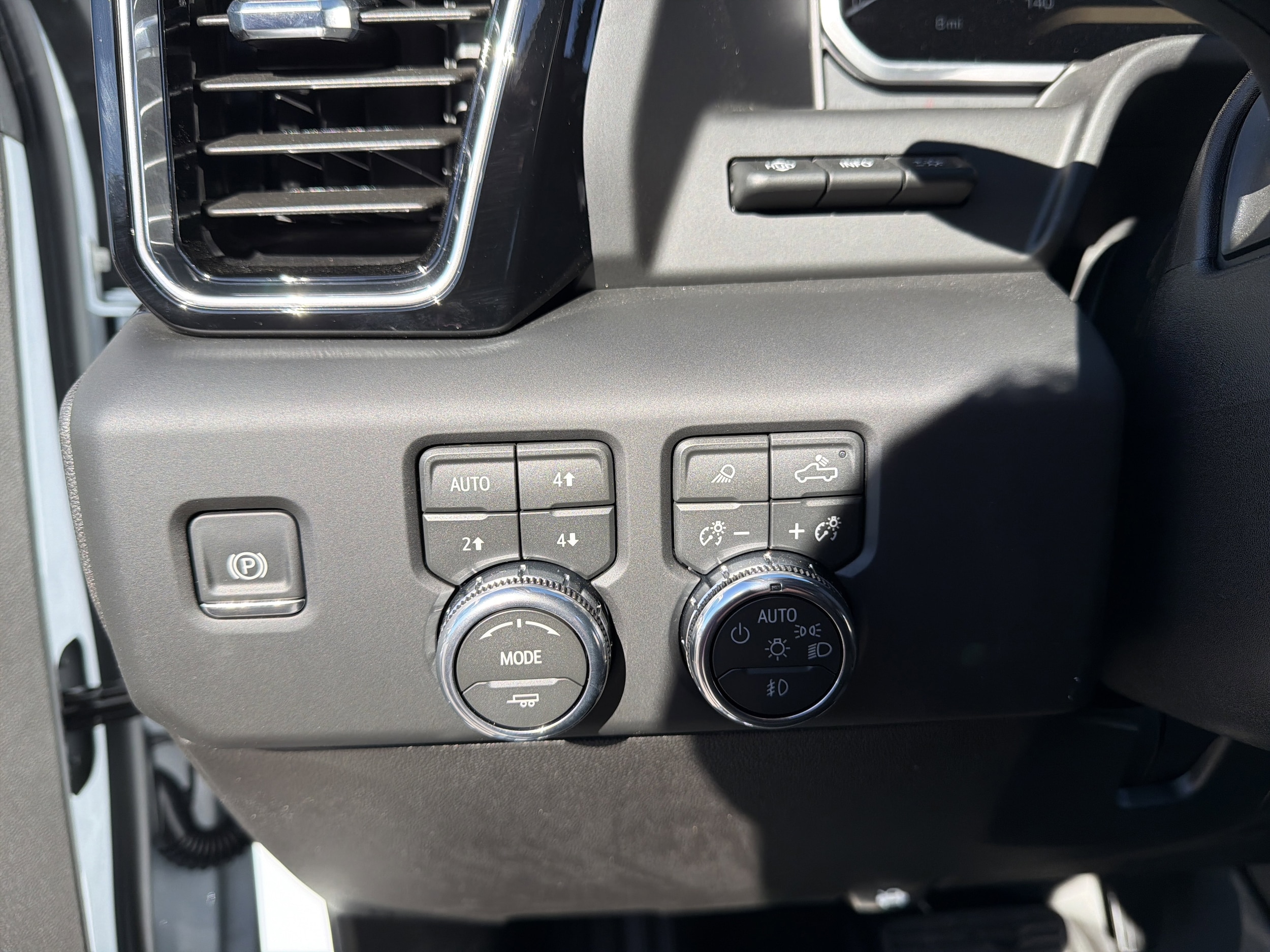 2026 GMC Sierra 2500HD Denali - Photo 27