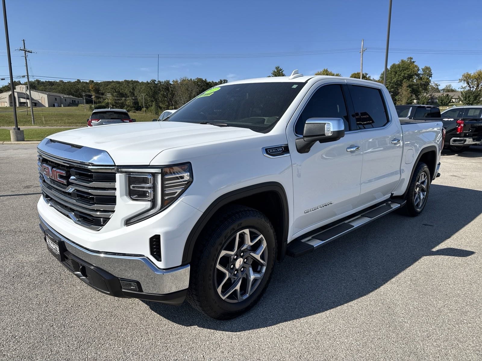 Used 2022 GMC Sierra 1500 SLT with VIN 1GTUUDED8NZ624480 for sale in Mountain Home, AR