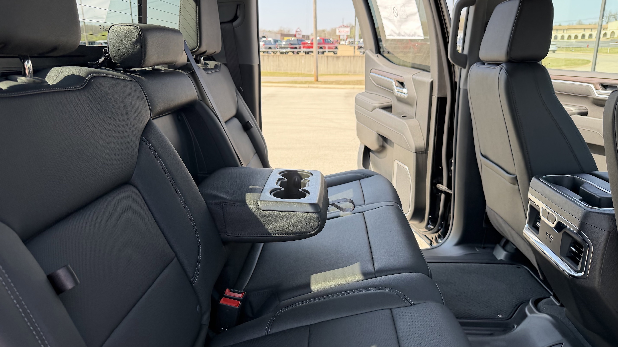 2026 GMC Sierra 1500 SLT - Photo 43