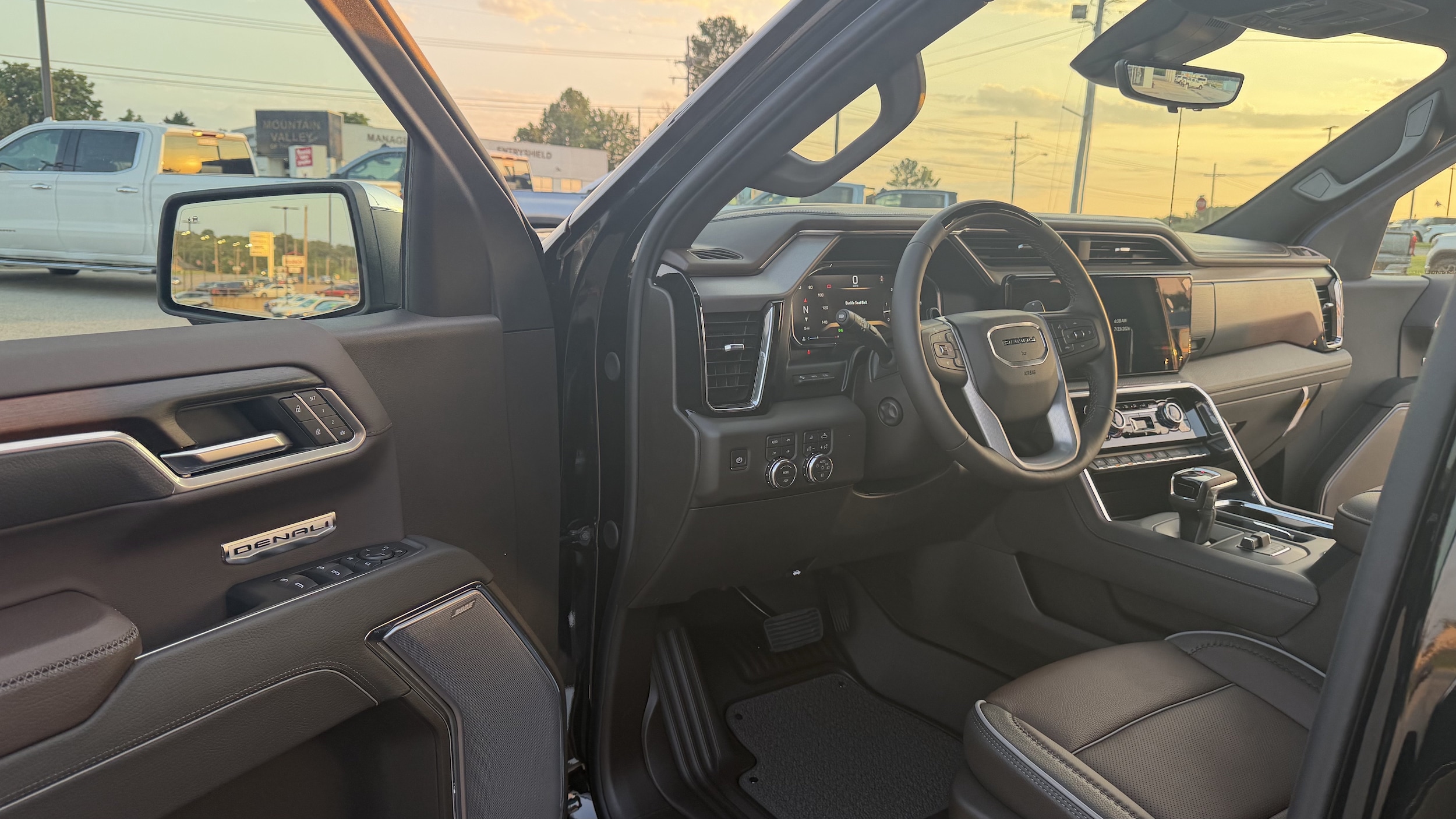 2026 GMC Sierra 1500 Denali - Photo 17