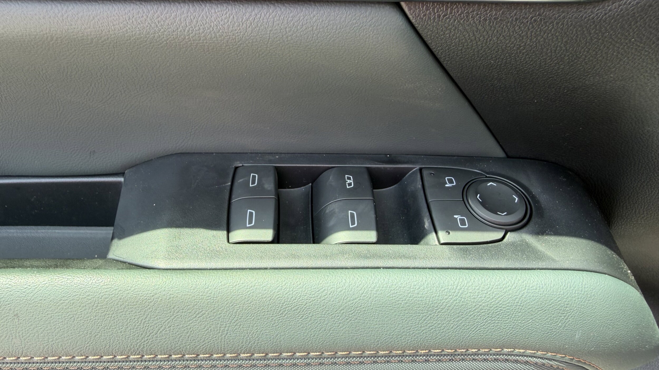 2026 GMC Terrain AT4 - Photo 12