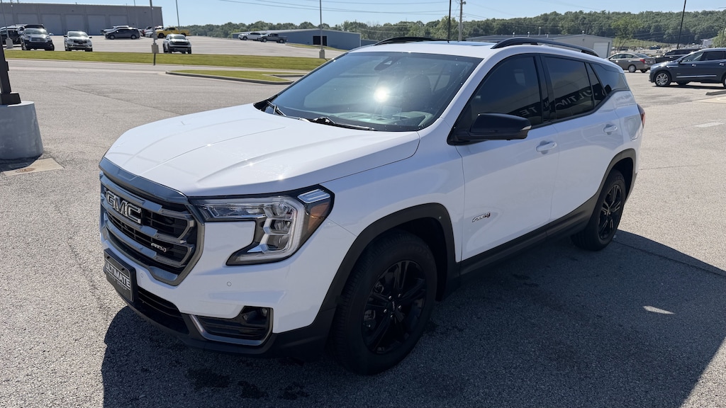 Used 2022 GMC Terrain AT4 SUV