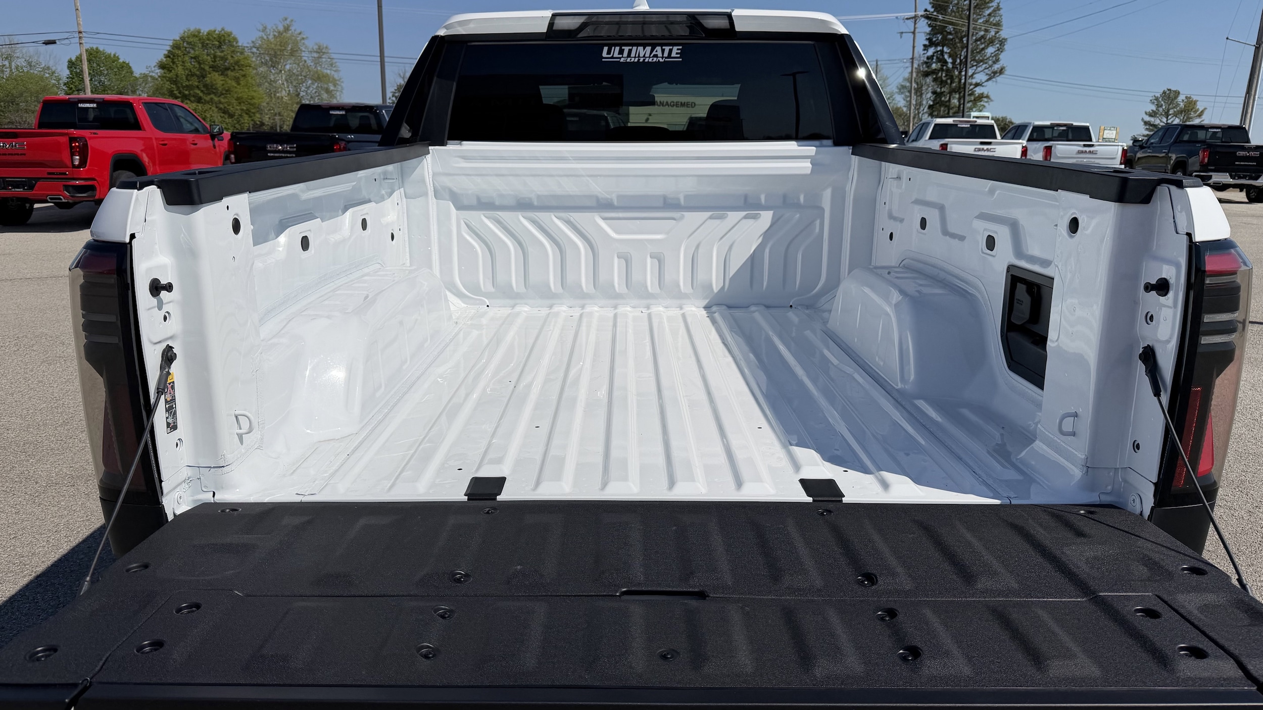 2026 GMC Sierra EV Elevation - Photo 12