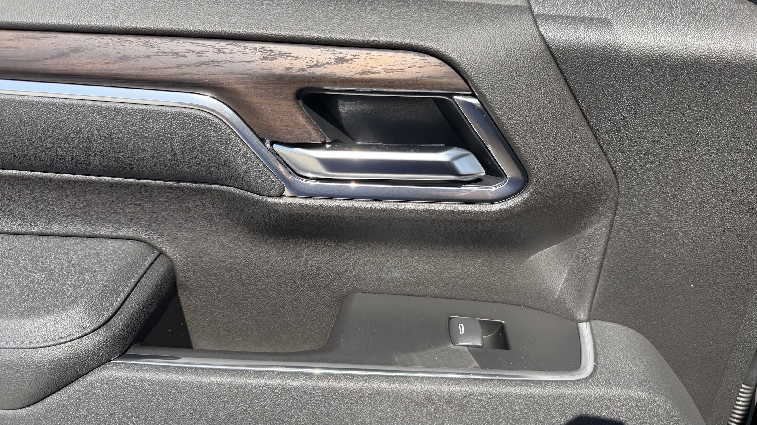 2026 GMC Sierra 1500 SLT - Photo 38