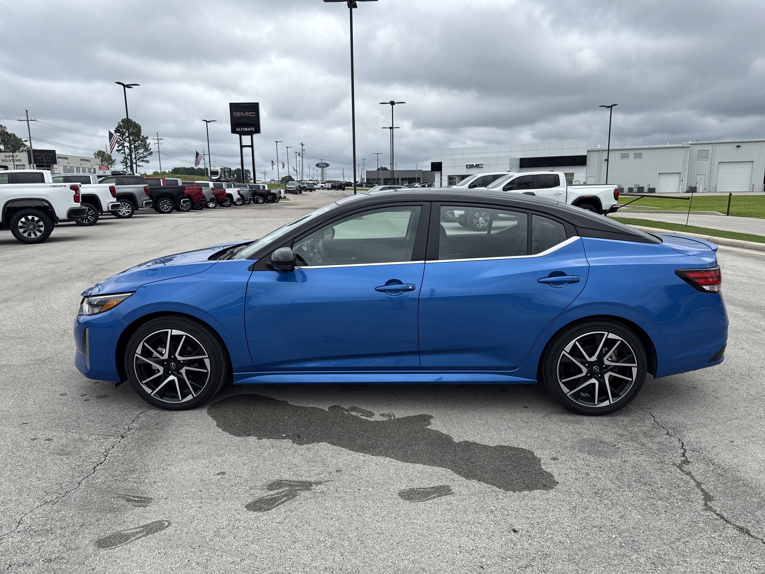 2024 Nissan Sentra SR photo 4