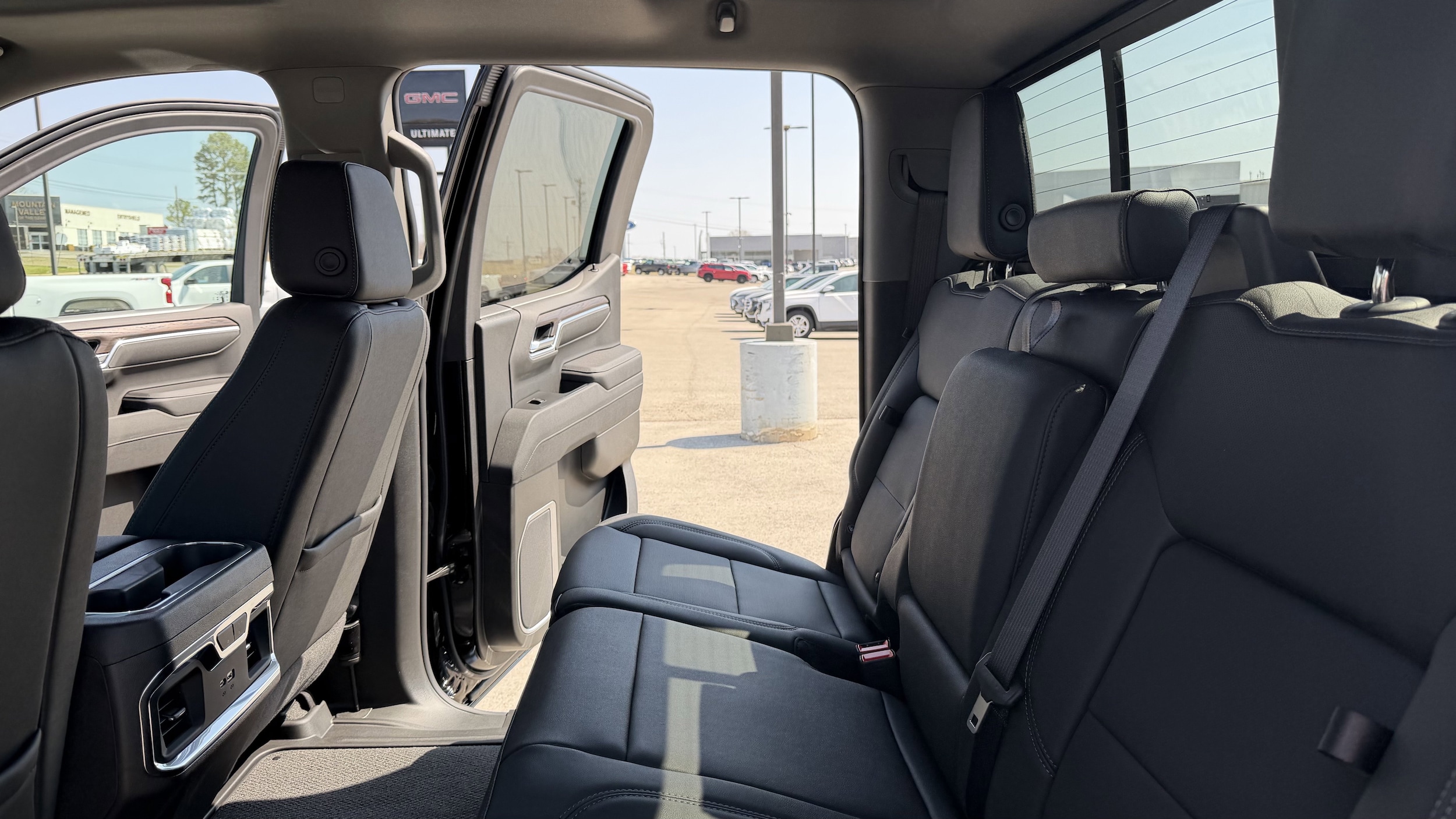 2026 GMC Sierra 1500 SLT - Photo 39