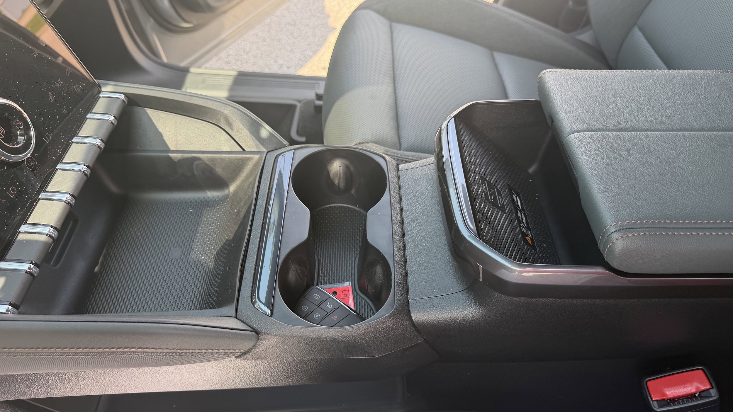 2026 GMC Terrain AT4 - Photo 27